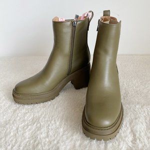 Sam&Libby Women's Camila Block Heel Boot Side Zip, Moss Green, Size 8 / 8.5